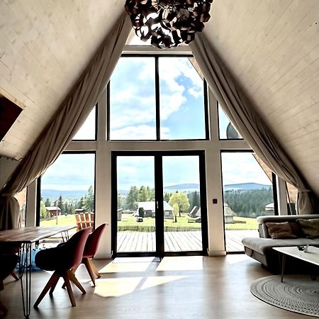 Mokki Villa Mărişel Bagian luar foto